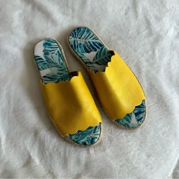 J.Mclaughlin Aries Yellow Scalloped Espadrille Slip On Sandals Size 8 - Picture 2 of 8